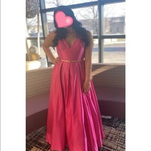 Laura’s prom dress